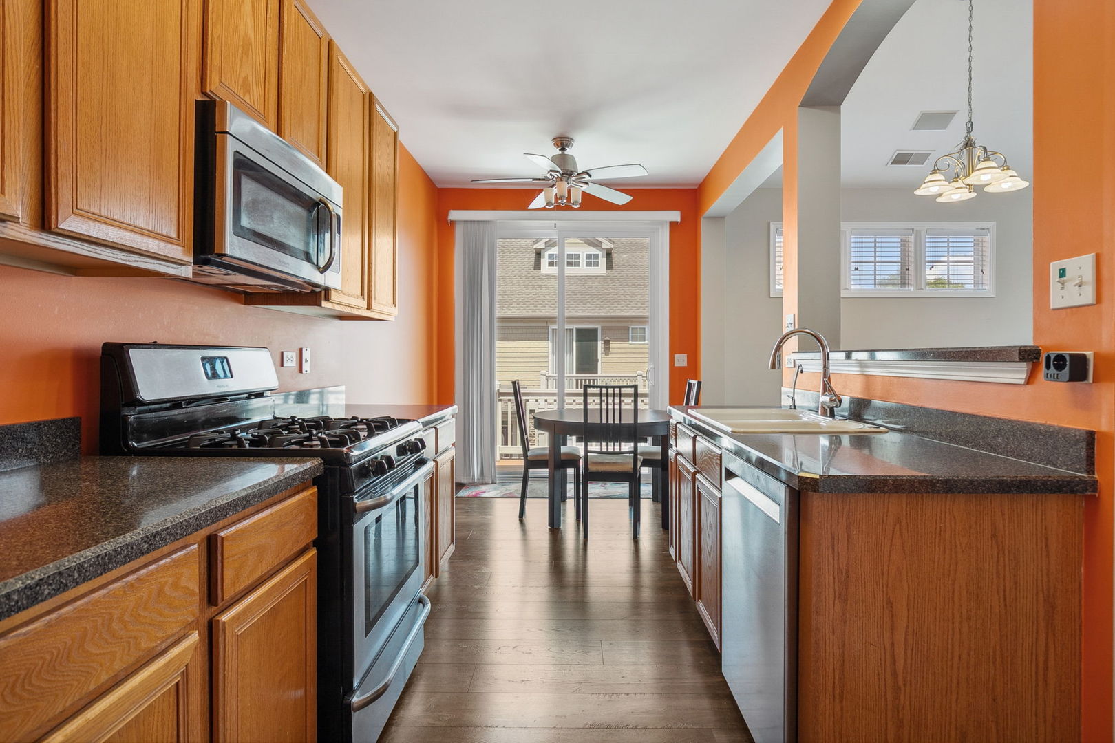 325 Sundown Court, Unit B Wauconda, IL 60084 - Photo 7 of 24