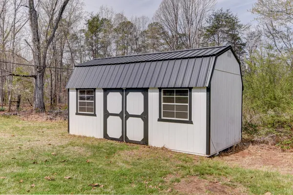 $255,000 | 447 Toytown Road, Amherst, VA 24521