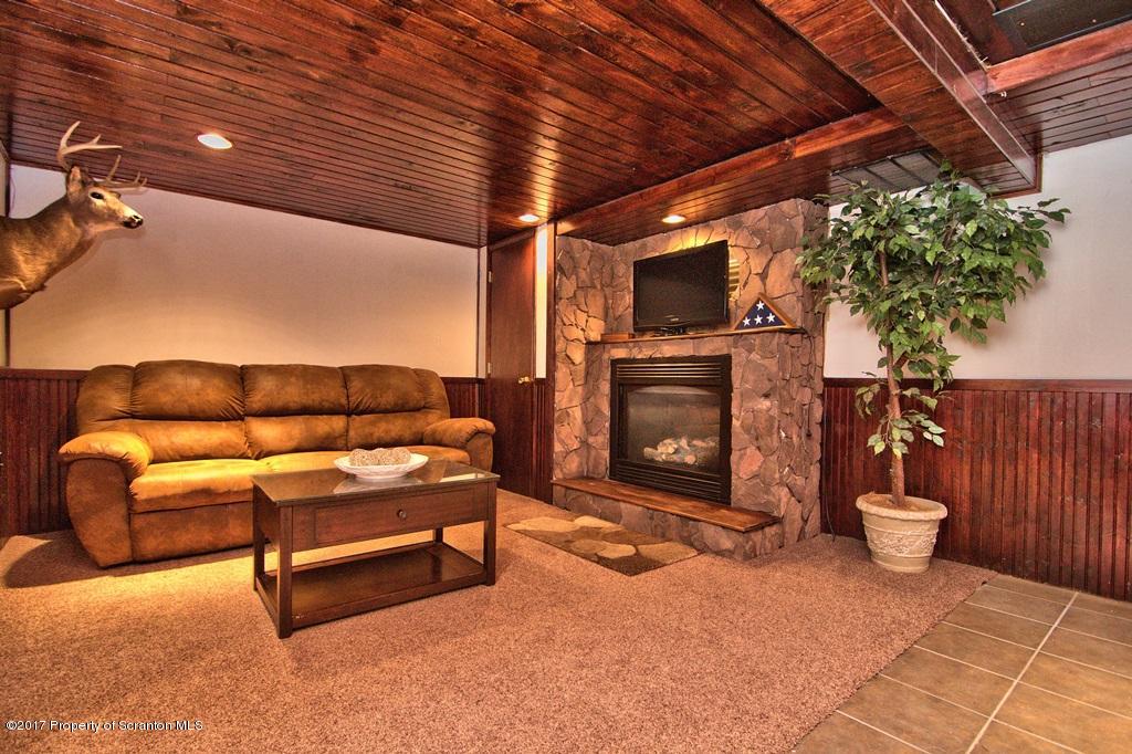 12 Brachy Road Moscow, PA 18444 - Photo 17 of 38 Gallery Image 17