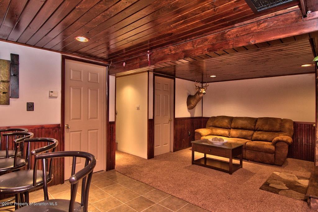 12 Brachy Road Moscow, PA 18444 - Photo 19 of 38 Gallery Image 19