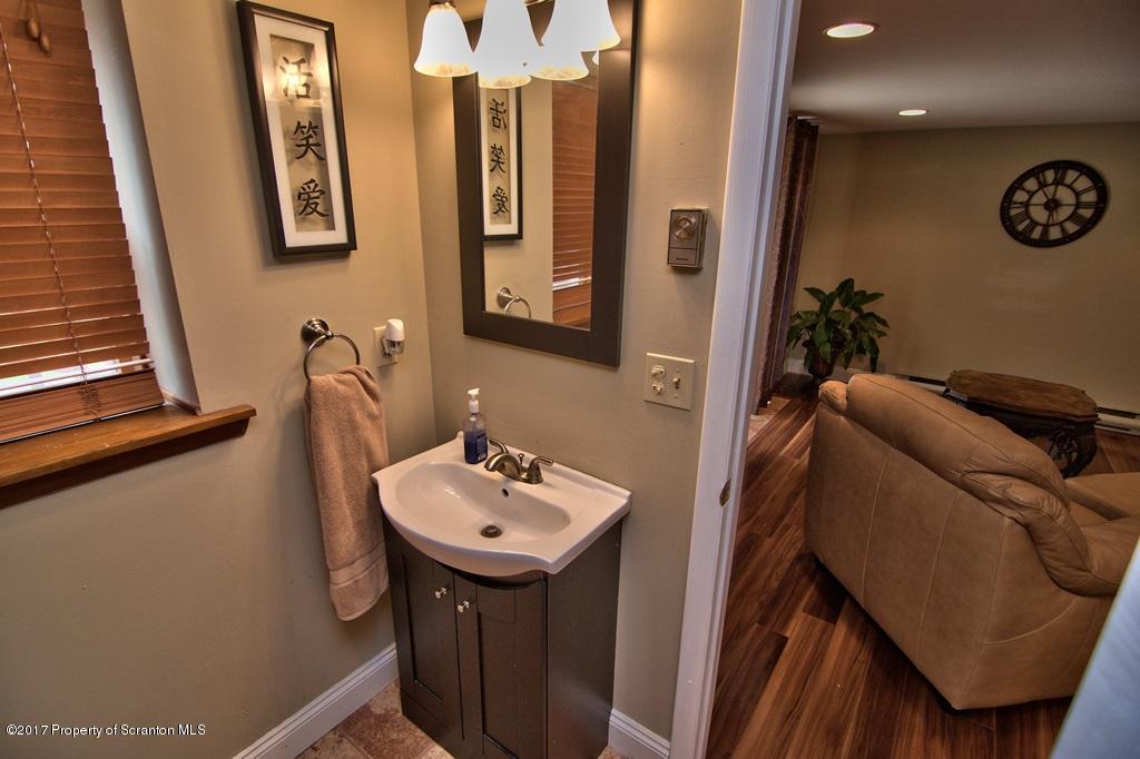 12 Brachy Road Moscow, PA 18444 - Photo 26 of 38 Gallery Image 26
