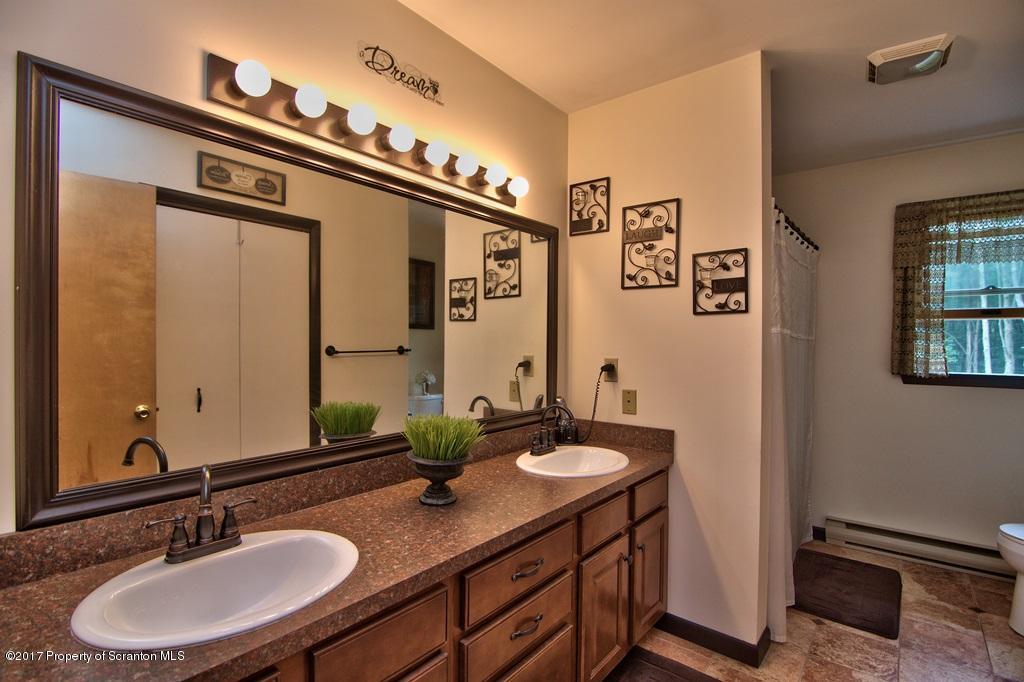 12 Brachy Road Moscow, PA 18444 - Photo 27 of 38 Gallery Image 27