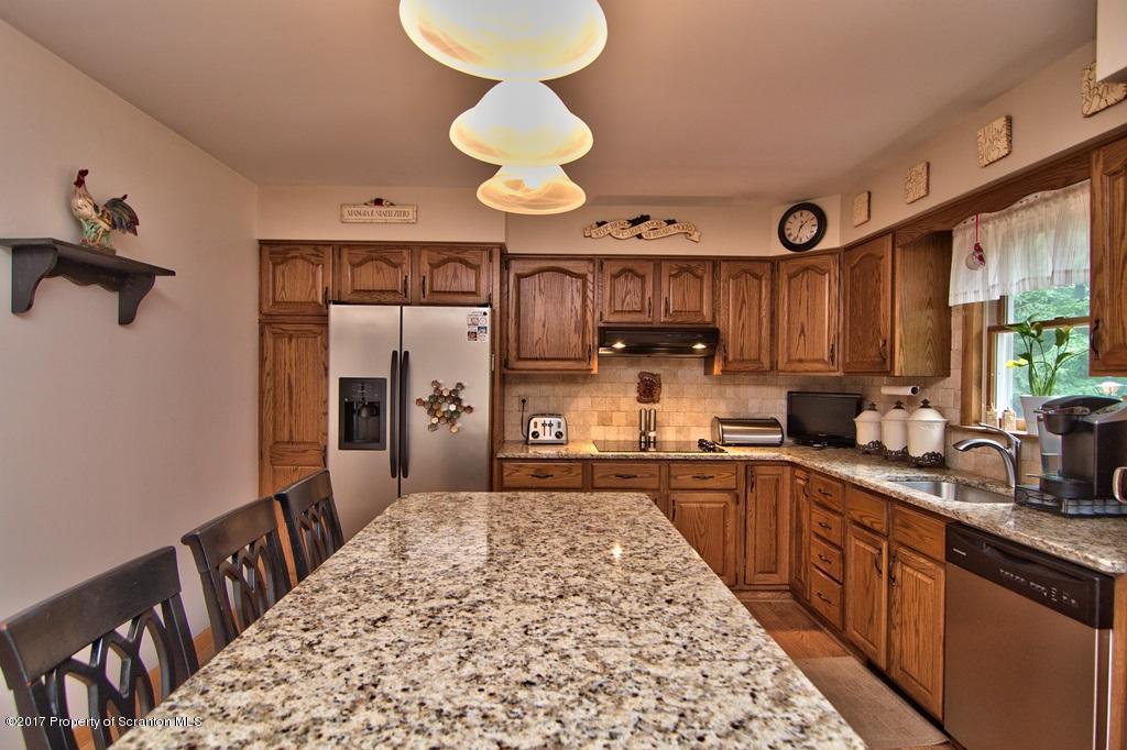 12 Brachy Road Moscow, PA 18444 - Photo 9 of 38 Gallery Image 9