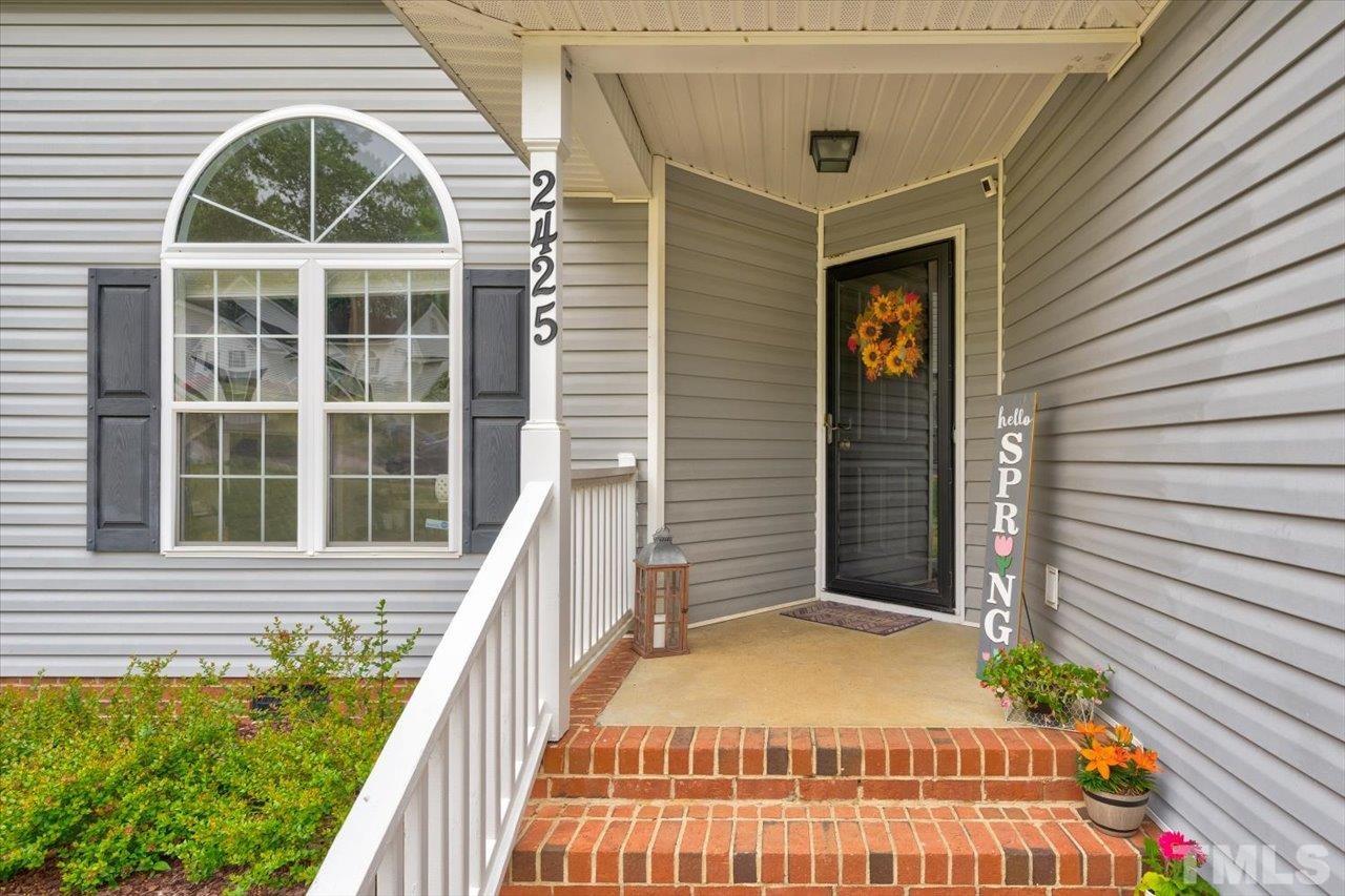 2425 Kingsboro Court Raleigh, NC 27610 - Photo 3 of 30 Gallery Image 3