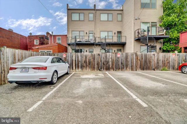 $4,800 | 3225 Sherman Avenue Northwest, Unit 1, Washington, DC 20010