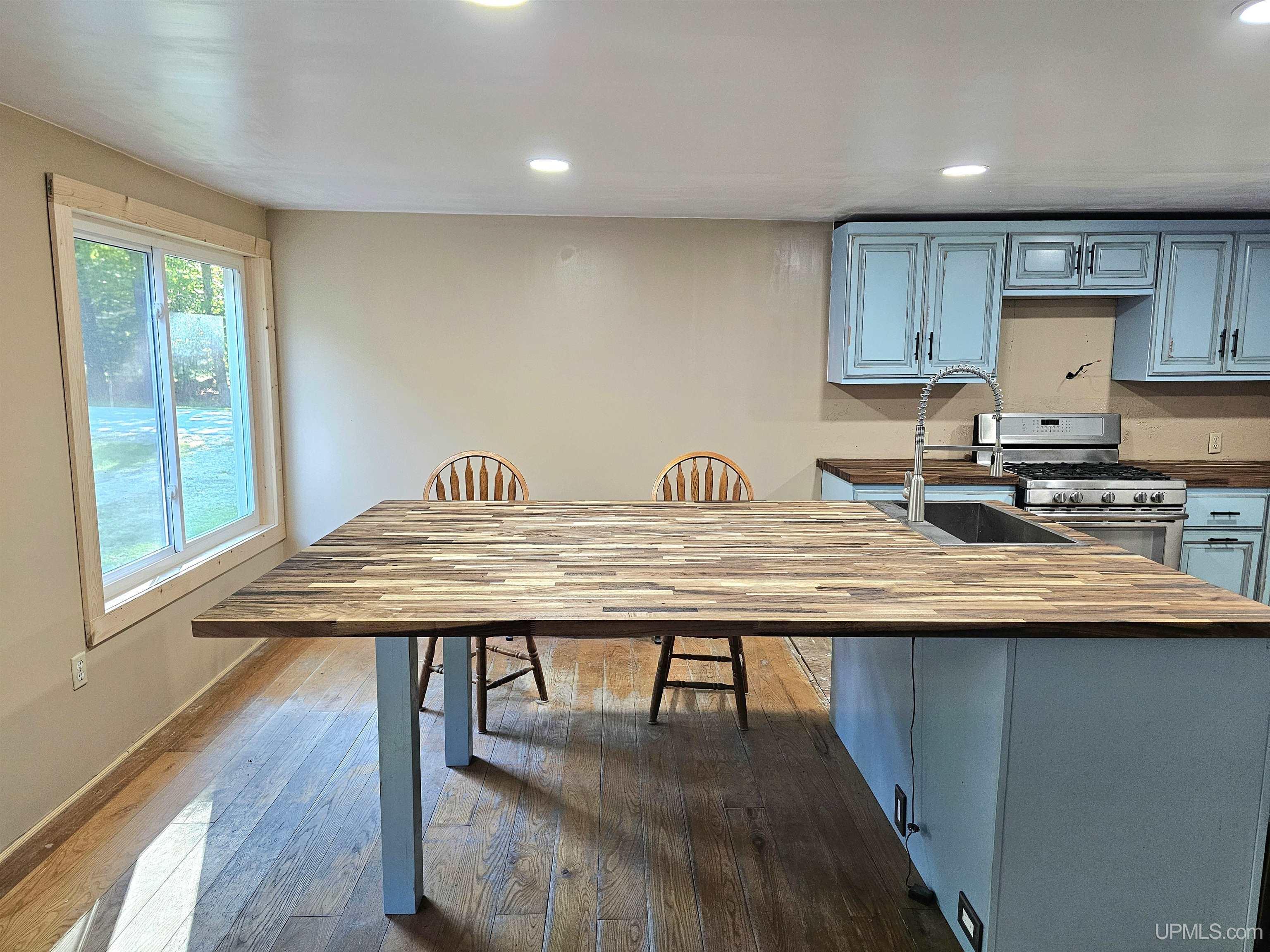 820 Ash Road Manistique, MI 49854 - Photo 9 of 70 Gallery Image 9