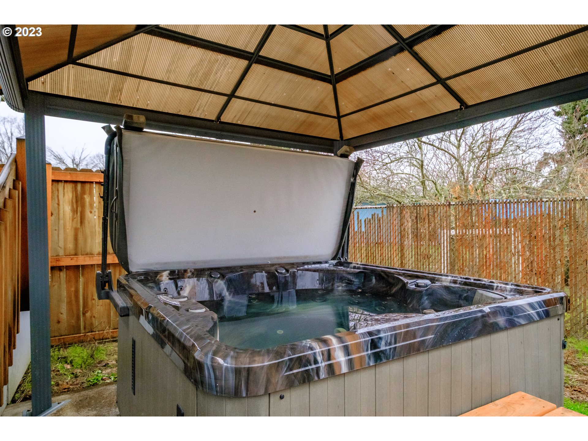 3557 Rainbow Loop, Unit 27 Hubbard, OR 97032 - Photo 21 of 31 Hot Tub