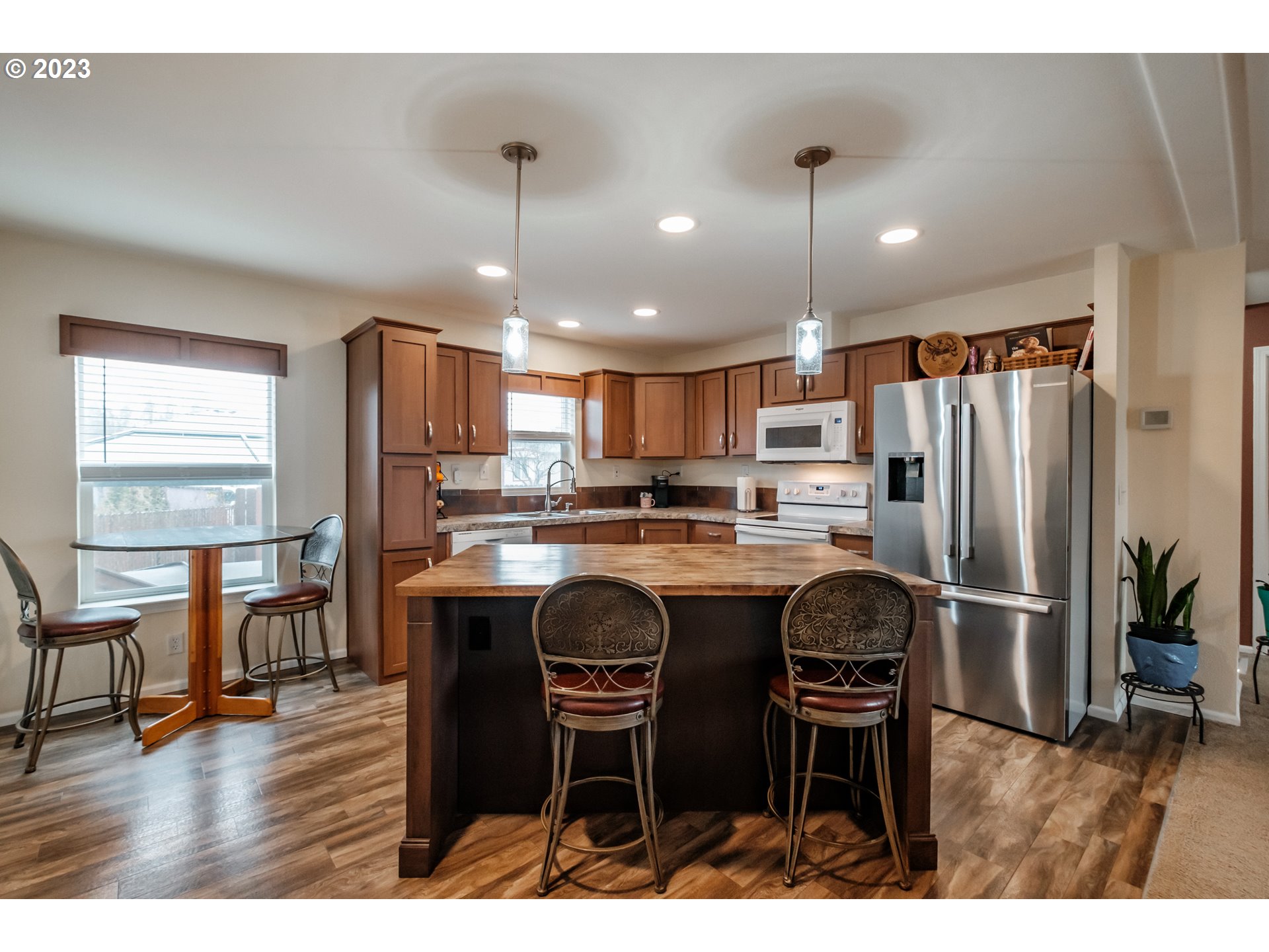 3557 Rainbow Loop, Unit 27 Hubbard, OR 97032 - Photo 5 of 31 Gallery Image 5