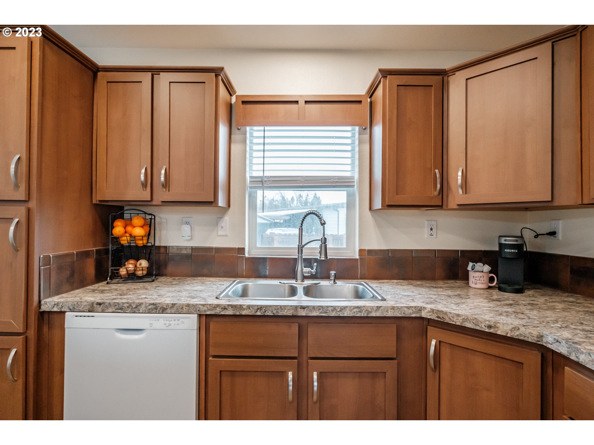 3557 Rainbow Loop, Unit 27 Hubbard, OR 97032 - Photo 6 of 31 Gallery Image 6