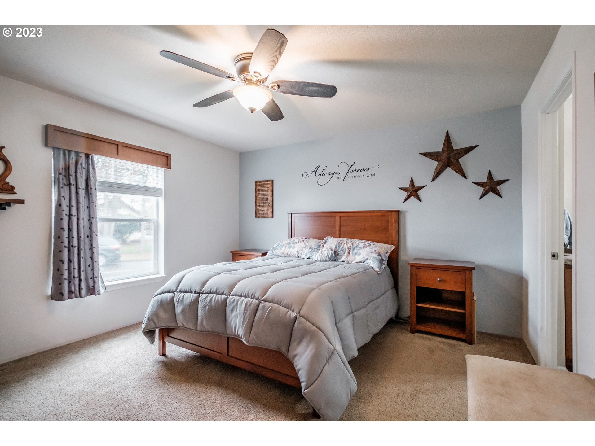 3557 Rainbow Loop, Unit 27 Hubbard, OR 97032 - Photo 9 of 31 Primary Bedroom