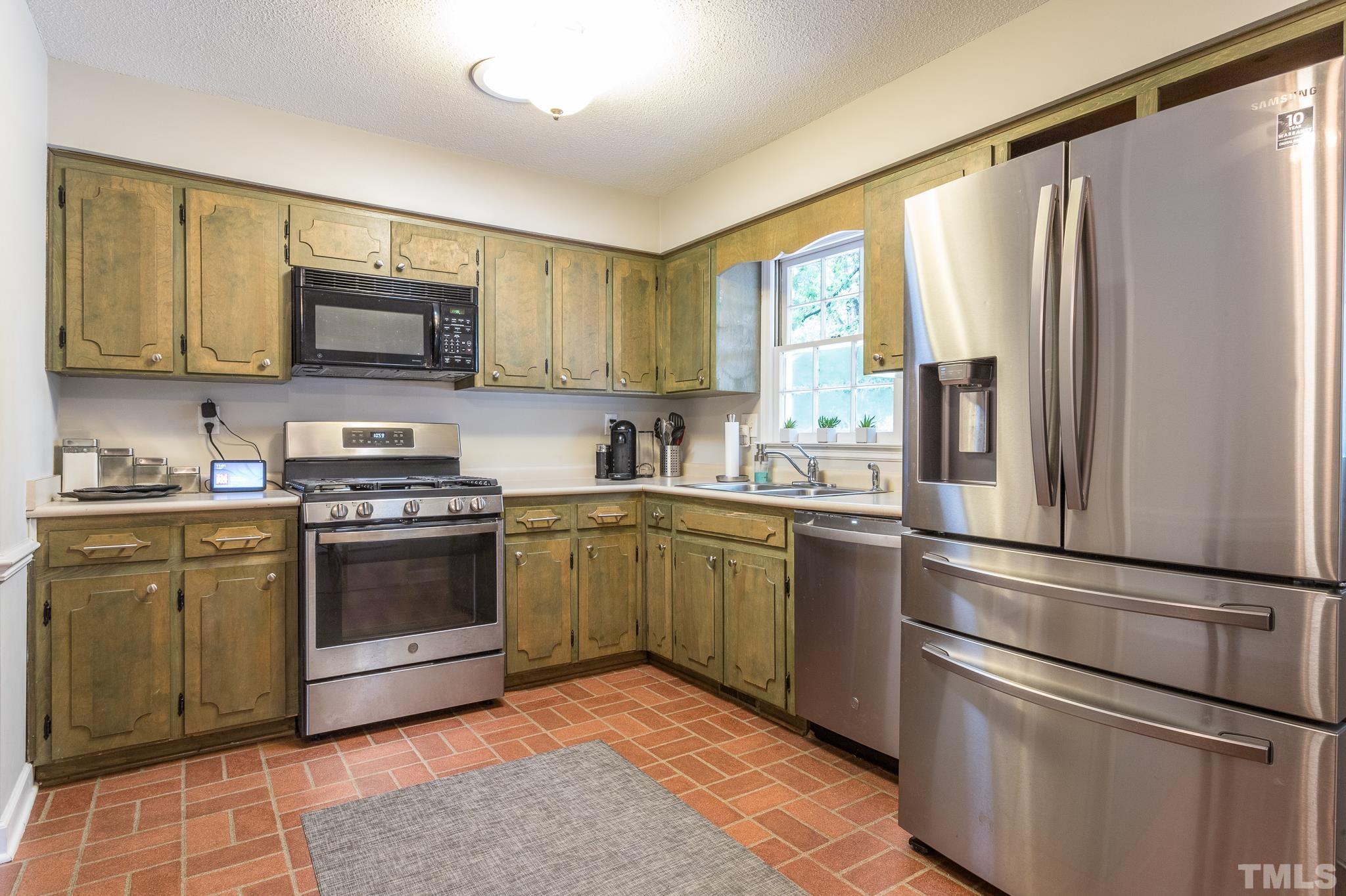 7600 Fiesta Way Raleigh, NC 27615 - Photo 6 of 19