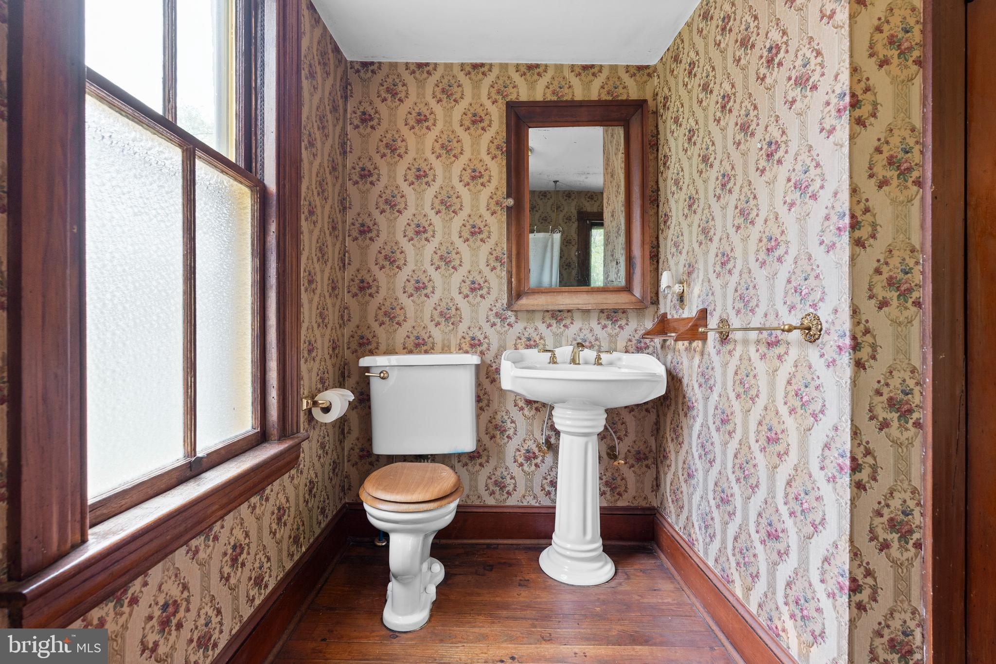 40 Barren Road Media, PA 19063 - Photo 19 of 30 a bathroom with a sink toilet and shower