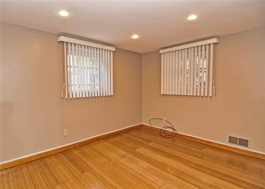 278 Bayberry Road Woonsocket, RI 02895 - Photo 26 of 39