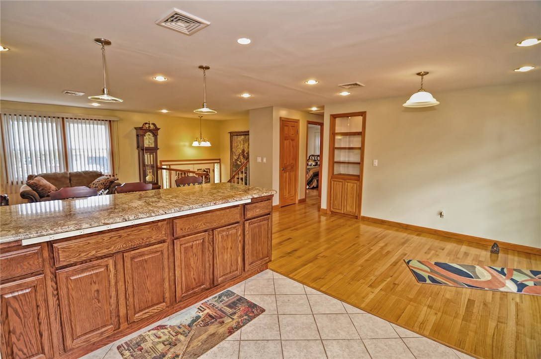 278 Bayberry Road Woonsocket, RI 02895 - Photo 8 of 39