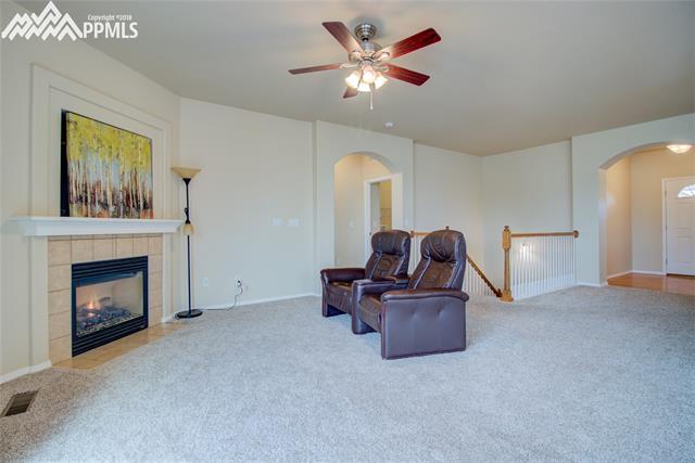 15822 Maple Hill Road Monument, CO 80132 - Photo 4 of 36 Gallery Image 4