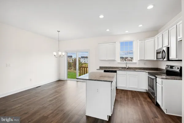 $294,460 | 3811 Castle Drive, Dover, PA 17315