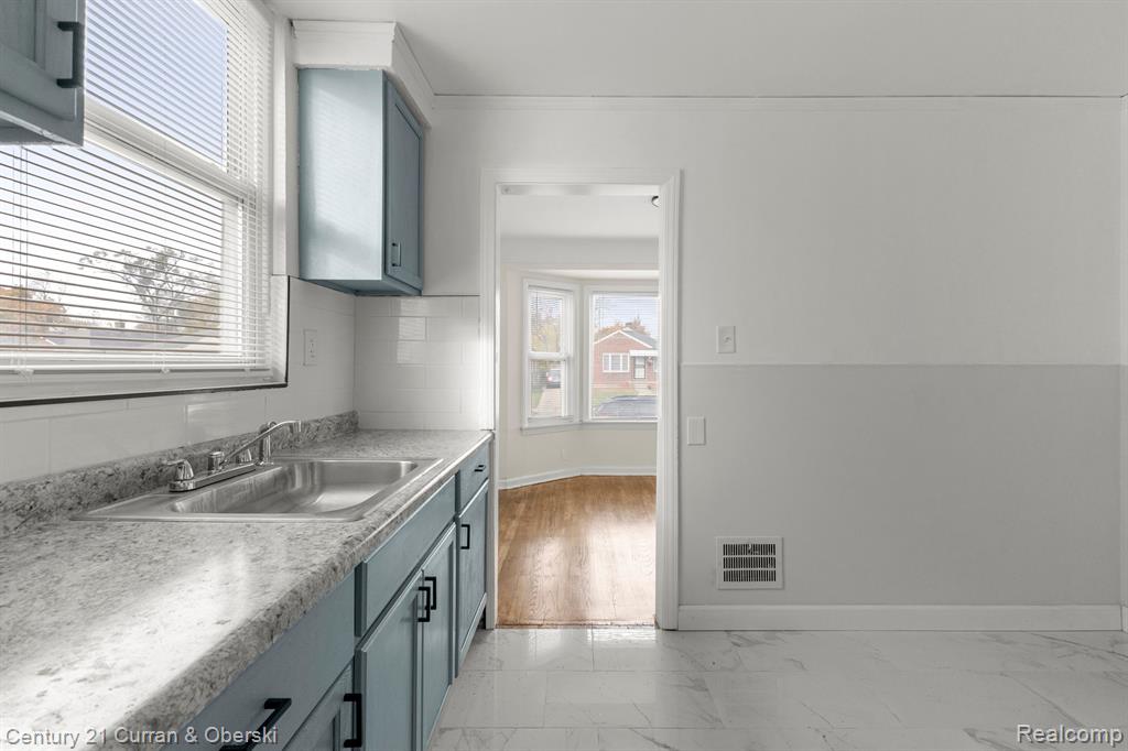 9962 Whitcomb Detroit, MI 48227 - Photo 16 of 32 Gallery Image 16