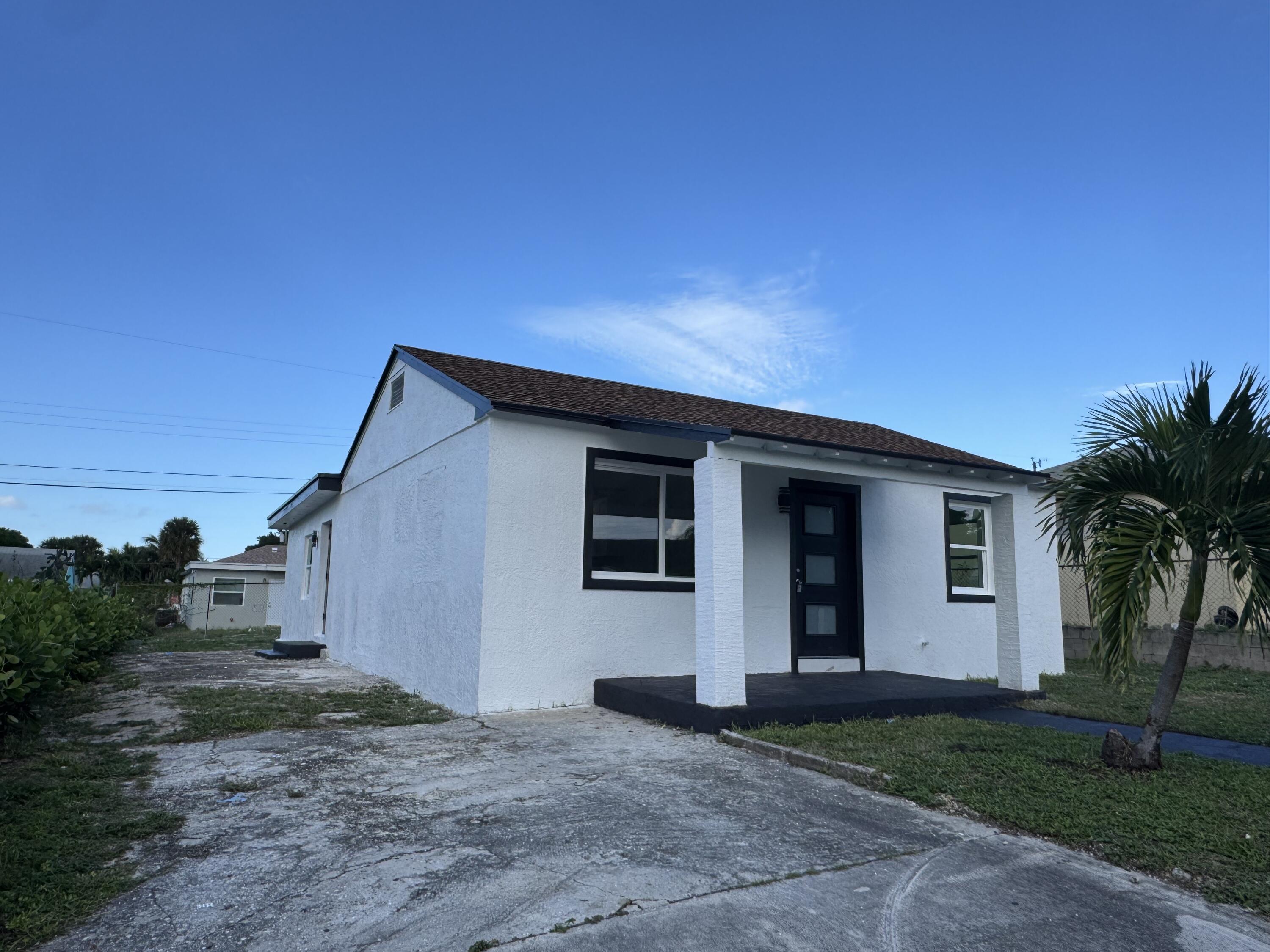 848 West 4th Street Riviera Beach, FL 33404 - Photo 18 of 19 IMG_8279