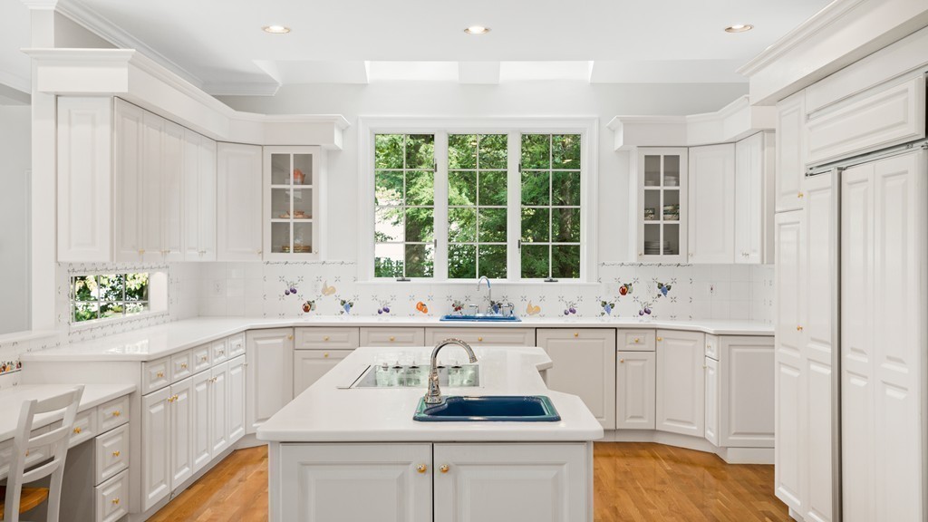 12 Davenport Road Weston, MA 02493 - Photo 13 of 29 Gallery Image 13