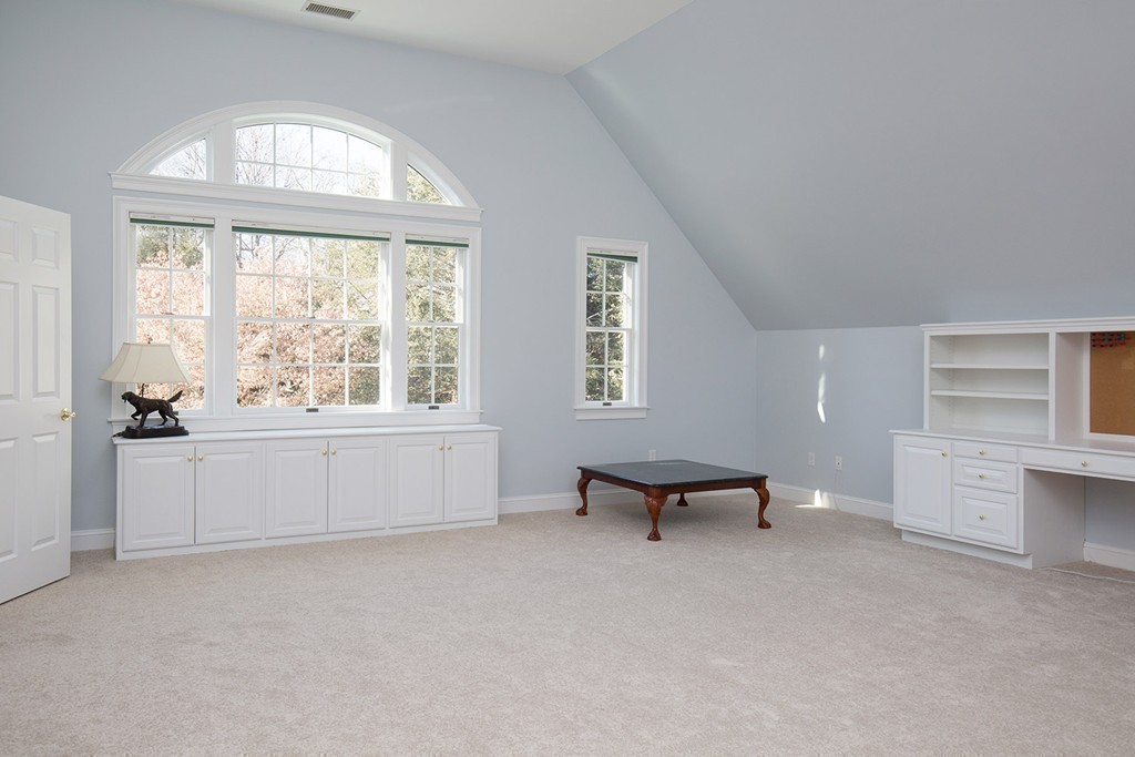 12 Davenport Road Weston, MA 02493 - Photo 17 of 29 Gallery Image 17