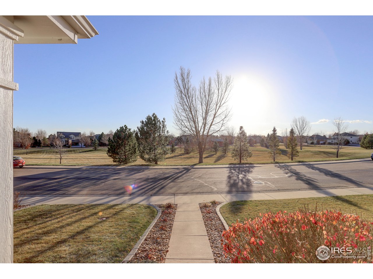 11744 Riverview Road Longmont, CO 80504 - Photo 4 of 40 a view of a tennis court