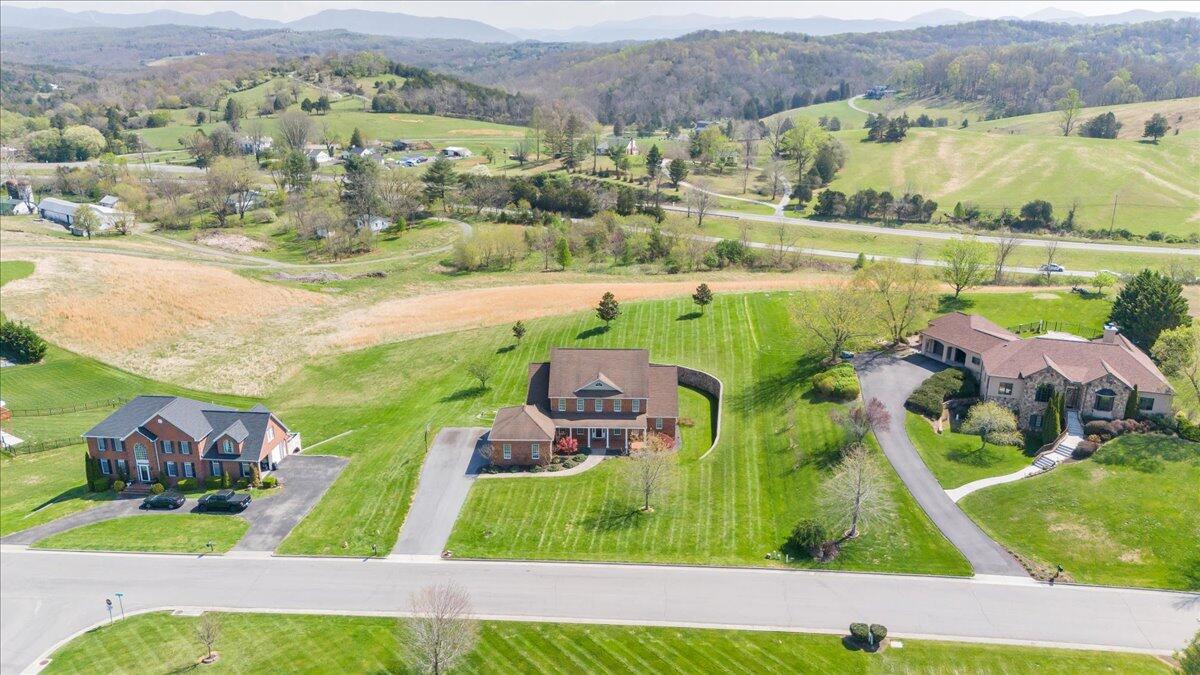 220 Settlers Road Fincastle, VA 24090 - Photo 101 of 106 100-DJI_20260404114812_0022_D