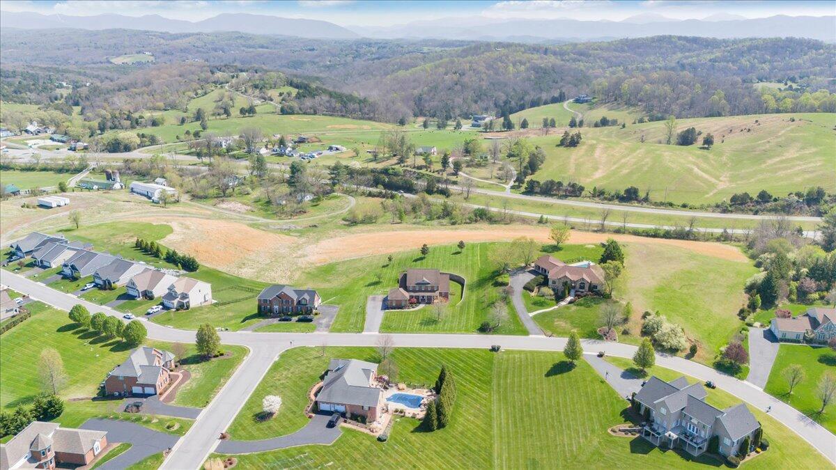 220 Settlers Road Fincastle, VA 24090 - Photo 103 of 106 101-DJI_20260404114745_0020_D