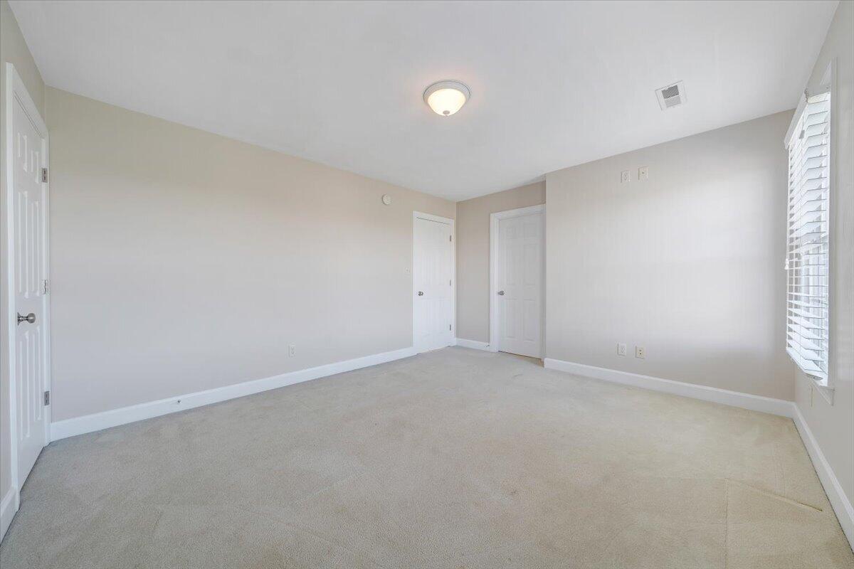 220 Settlers Road Fincastle, VA 24090 - Photo 48 of 106 a view of an empty room and a window