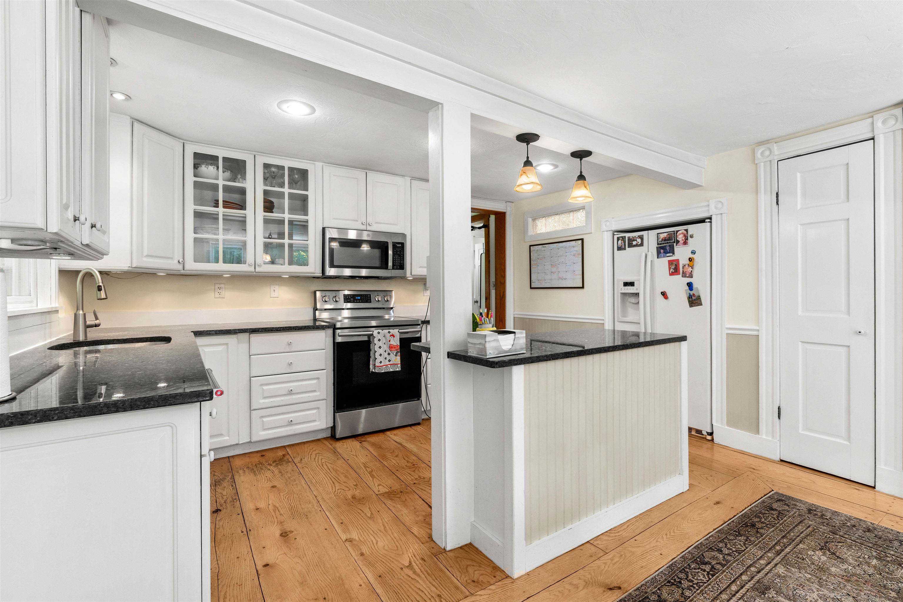 1811 Hopkinton Road Hopkinton, NH 03229 - Photo 4 of 53