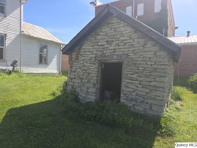 65 East 3rd Street Dallas City, IL 62330 - Photo 20 of 21