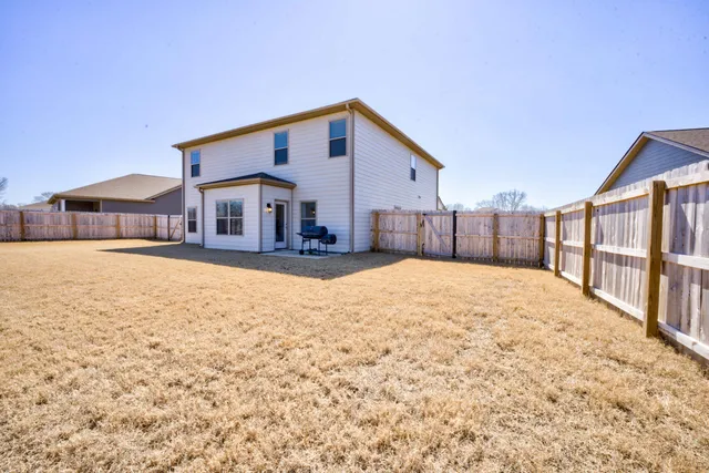 $370,000 | 70 Driftwood Loop, Oakland, TN 38060