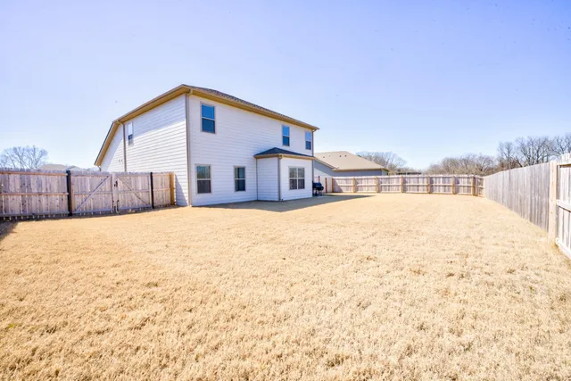 $370,000 | 70 Driftwood Loop, Oakland, TN 38060