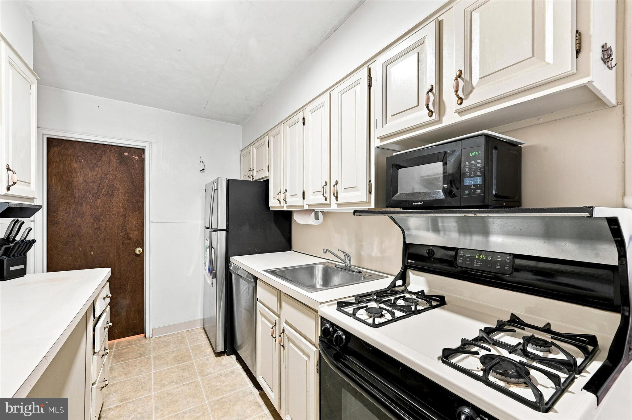 1403 Parklane Road Swarthmore, PA 19081 - Photo 11 of 25