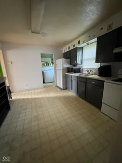 $750,000 | 3231 Highway 32, Westfield, IN 46074