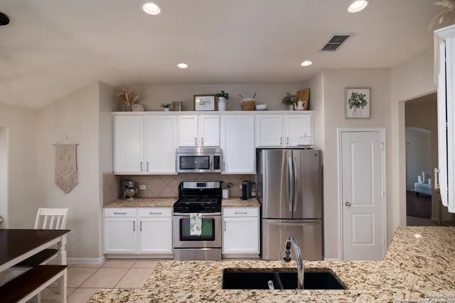 $339,900 | 5610 Thunder Oaks, San Antonio, TX 78261