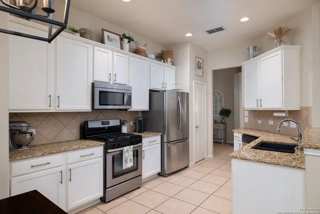 $339,900 | 5610 Thunder Oaks, San Antonio, TX 78261