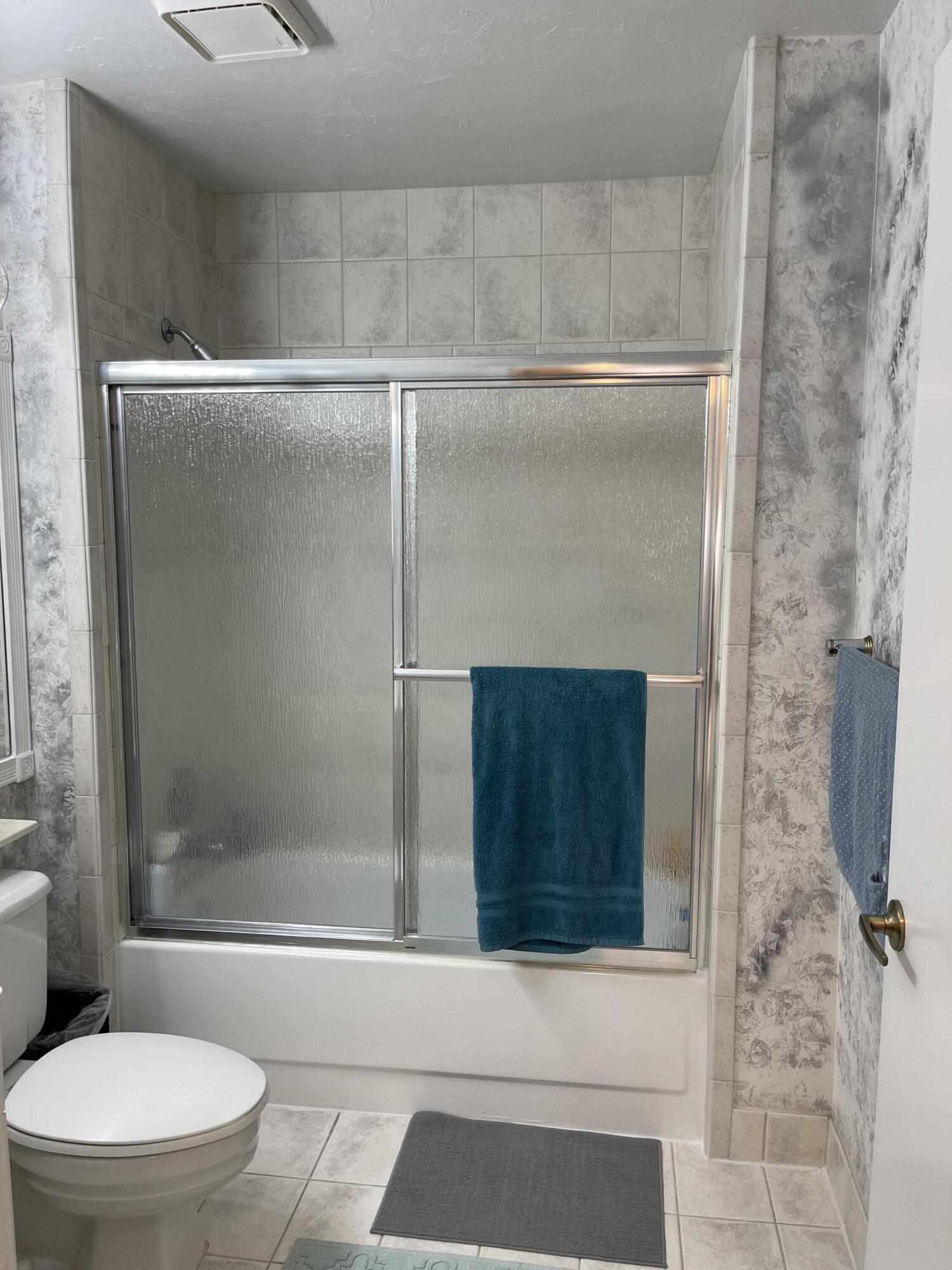 6650 Montego Bay Boulevard, Unit F Boca Raton, FL 33433 - Photo 41 of 52 IMG-4675 (1)