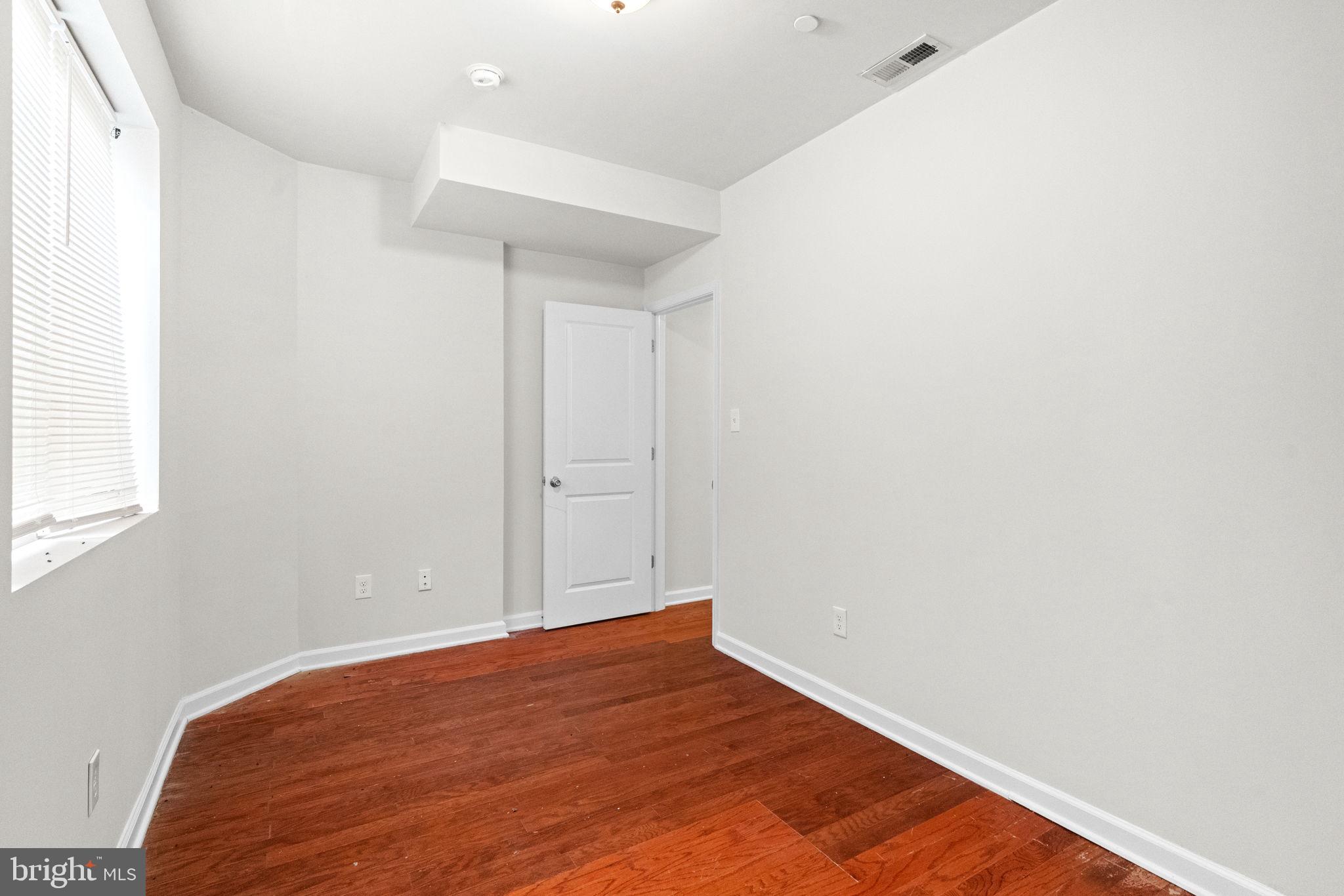 2106 North 17th Street Philadelphia, PA 19121 - Photo 36 of 84 a view of empty room