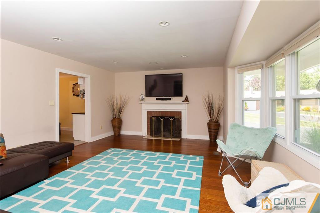 2 Romeo Court Old Bridge, NJ 08857 - Photo 4 of 22 Gallery Image 4
