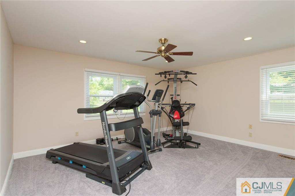 2 Romeo Court Old Bridge, NJ 08857 - Photo 10 of 22 Gallery Image 10