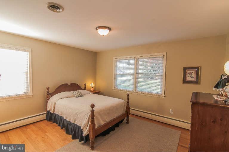 9101 Waycross Road Ellicott City, MD 21042 - Photo 17 of 30 Bedroom