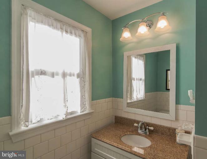 9101 Waycross Road Ellicott City, MD 21042 - Photo 21 of 30 Bath