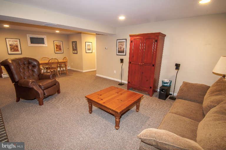 9101 Waycross Road Ellicott City, MD 21042 - Photo 23 of 30 Family Room
