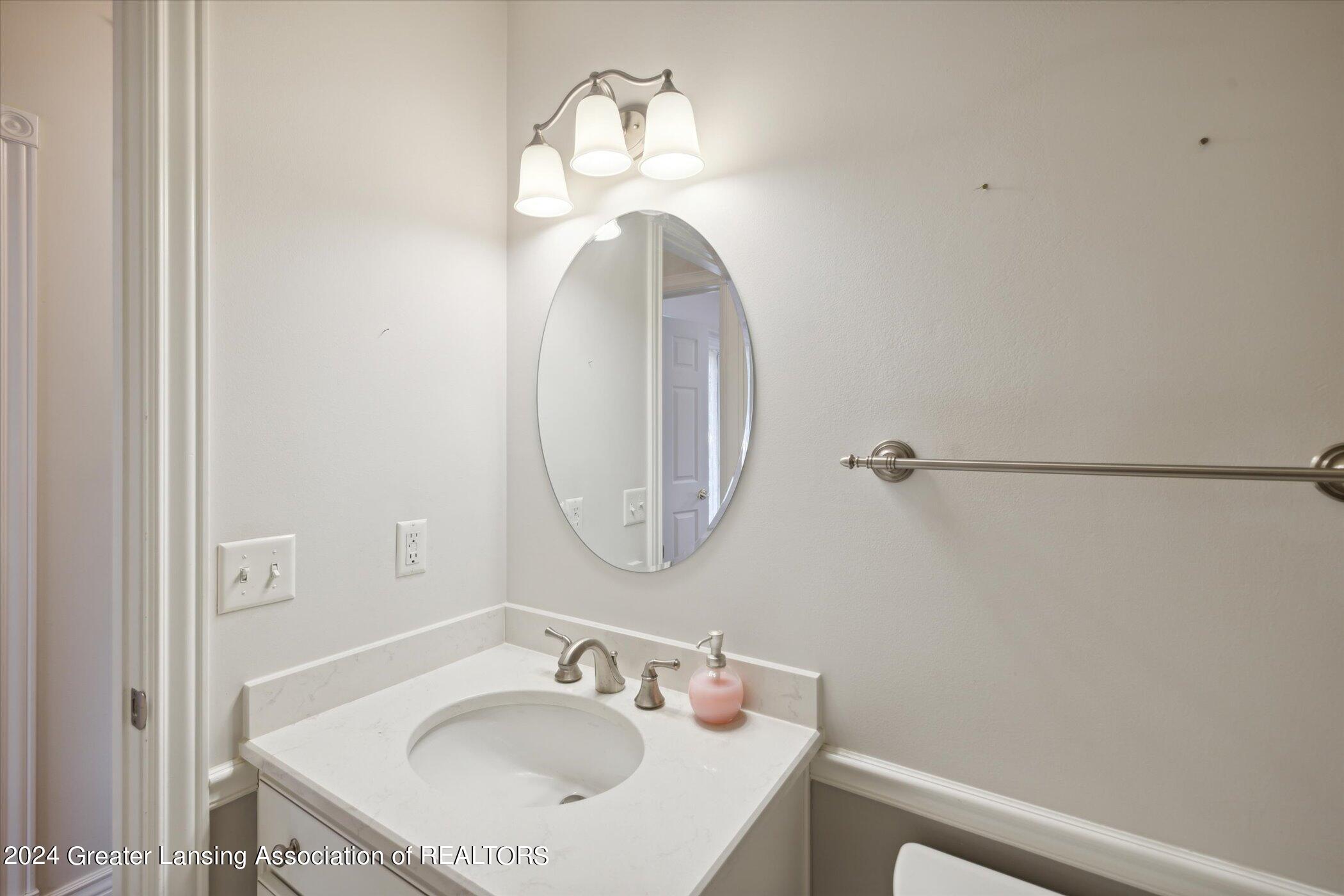 4135 East Clark Road Bath, MI 48808 - Photo 32 of 61 32-4135-Clark-Rd-Bath-Twp-MI-48808-Windo