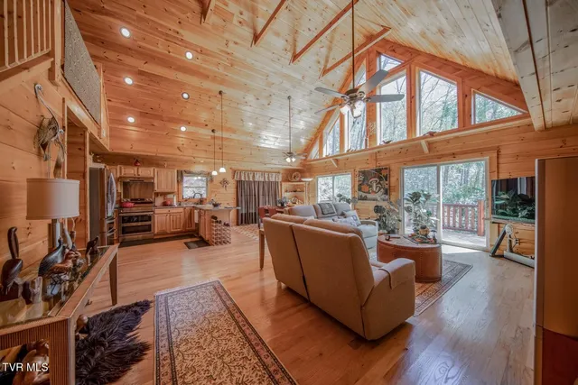 $849,000 | 718 Rocky Flats Road, Cosby, TN 37722