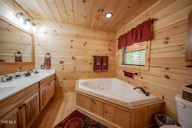 $849,000 | 718 Rocky Flats Road, Cosby, TN 37722