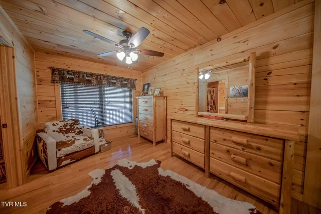 $849,000 | 718 Rocky Flats Road, Cosby, TN 37722