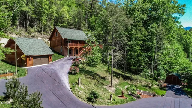 $849,000 | 718 Rocky Flats Road, Cosby, TN 37722