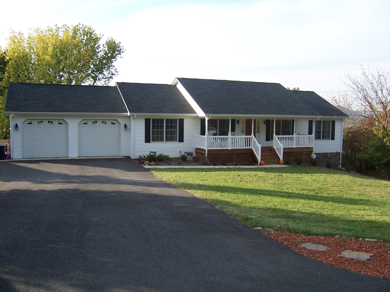 118 Stayman Road Roanoke, VA 24019 - Photo 1 of 26 118 Stayman Rd
