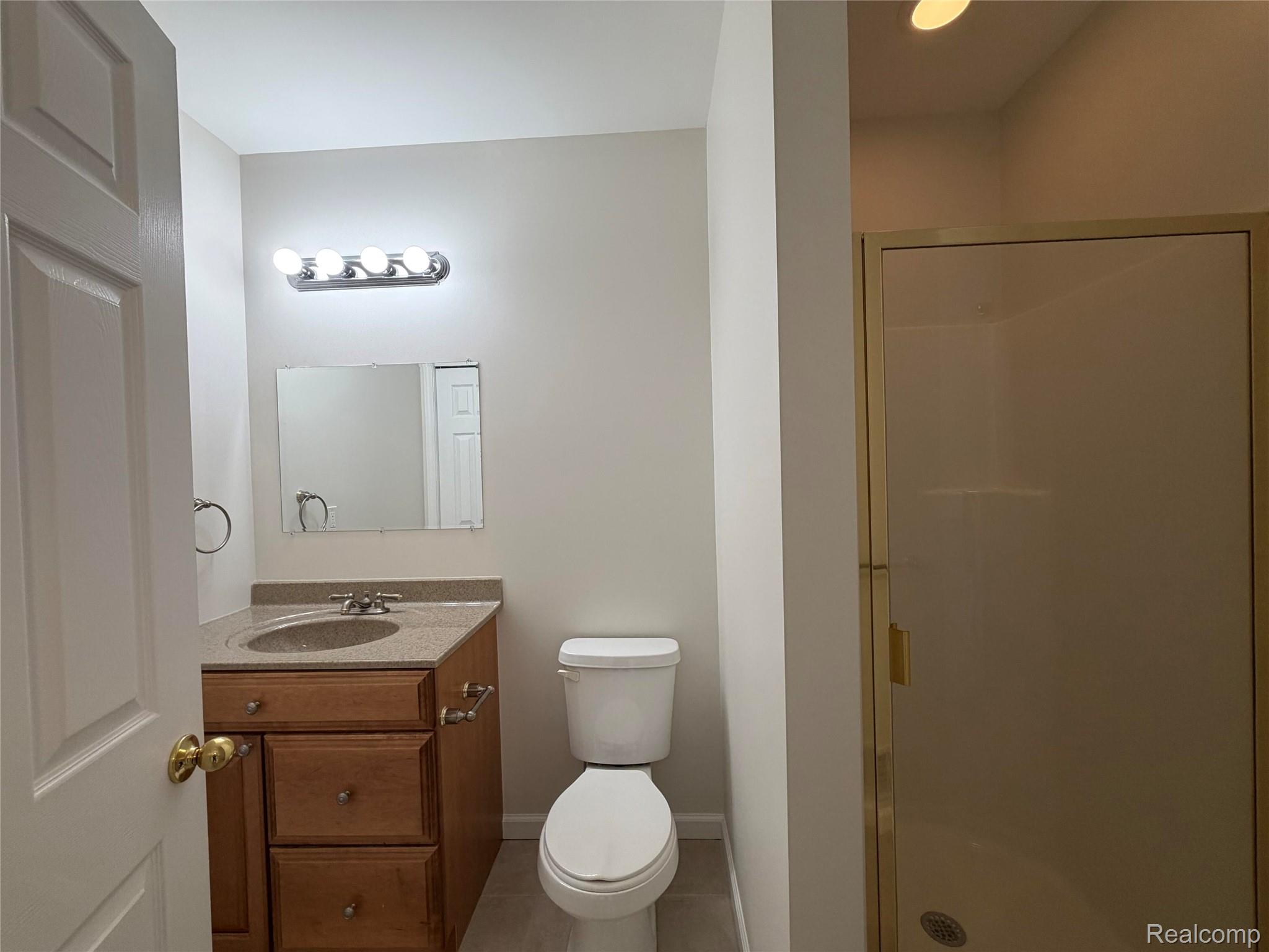 1143 Brewster Road Rochester, MI 48306 - Photo 5 of 35 005_beyc6a1efa696d737.jpg